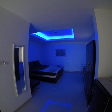 French Connection Hotel Pattaja Kültér fotó