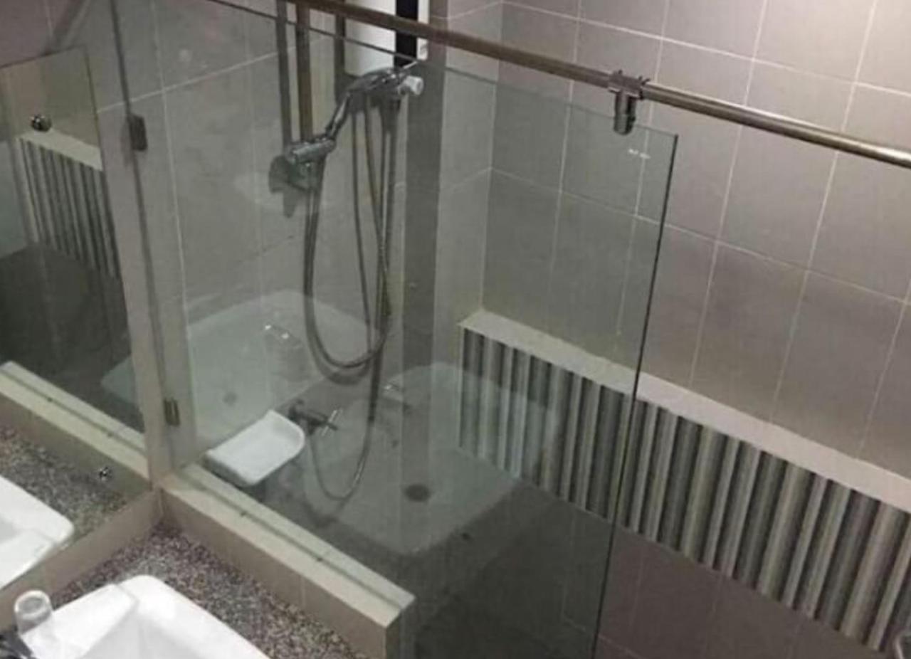 French Connection Hotel Pattaja Szoba fotó